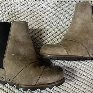 Sorel Lea Wedge Chelsea Ankle Boots Grey Quarry Leather 7